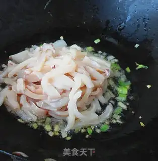 Make Spicy pepper squid step 4