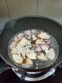 Make Potato-head onion soup step 2