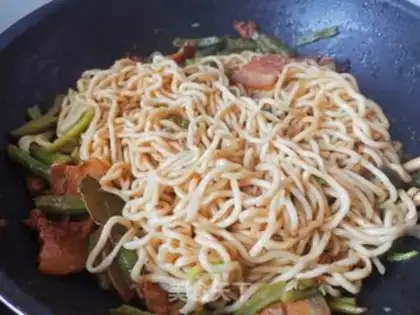 Make Five bouquets of bean noodles step 10