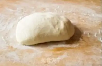 Make Hand grab cake step 2