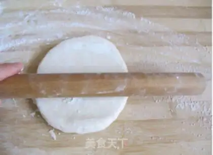 Make Hand grab cake step 3