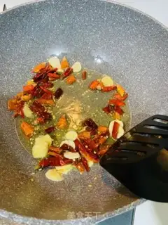 Make Scrambled cabbage step 0