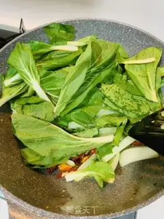 Make Scrambled cabbage step 2