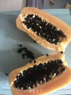 Make Fruit shakes step 1