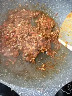 Make Tomato garlic sauce step 17