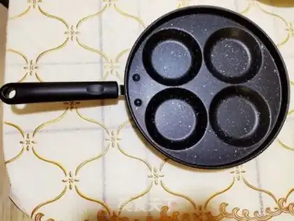 Make Cracker eggcake step 0