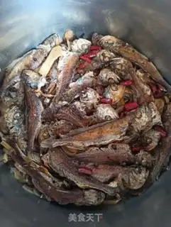 Make Snack, yellow fish step 12
