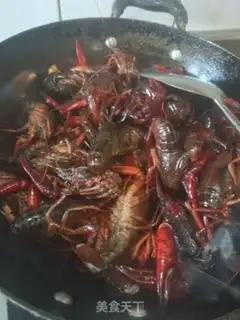 Make Thirteen spicy lobsters step 12