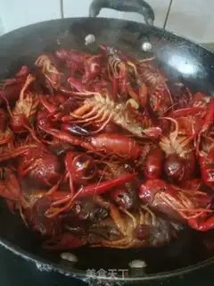 Make Thirteen spicy lobsters step 13
