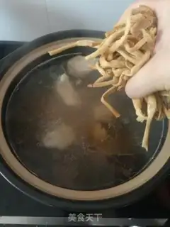 Make Squirty fish soup step 9