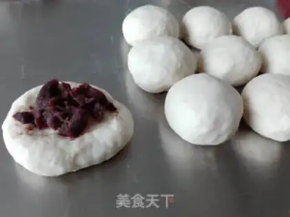 Make Coconut pineapple bun step 2