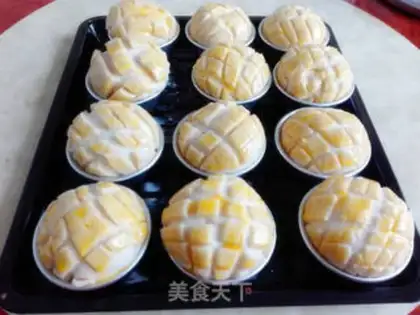 Make Coconut pineapple bun step 5