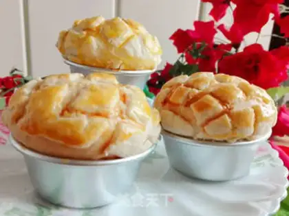 Make Coconut pineapple bun step 7