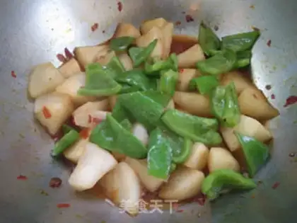 Make Bean petals for radish step 6