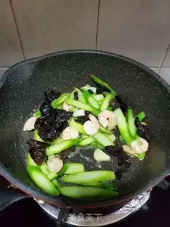Make Shrimp, black and mucous step 11