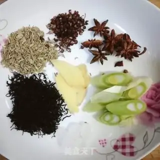Make Five spicy tea eggs step 0