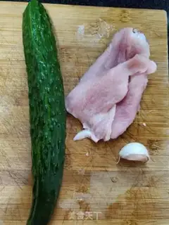 Make Scrambled cucumbers step 0