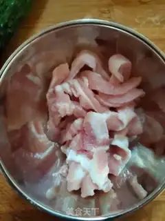 Make Scrambled cucumbers step 1
