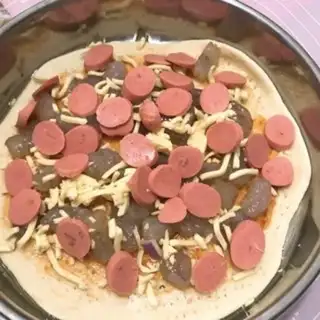 Make Shrimp pizza step 6