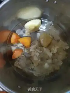 Make Silver-eared lily fruit and sugar step 2