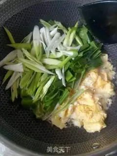 Make Garlic fried eggs step 2