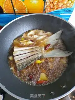 Make Burning fish tails step 6