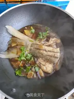 Make Burning fish tails step 8