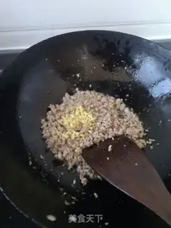 Make Garlic fried meat step 1