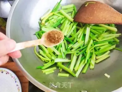 Make Fried celery step 3