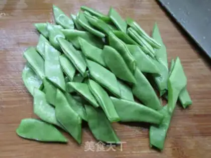 Make Five bouquets and beans step 1