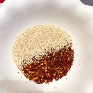 Make Spicy oil step 0