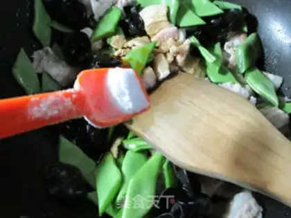 Make Five bouquets and beans step 7
