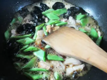 Make Five bouquets and beans step 9
