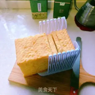 Make Egg fried banana toast step 0