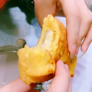 Make Egg fried banana toast step 8