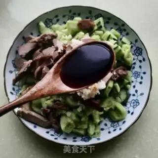 Make Pighead cucumber step 6