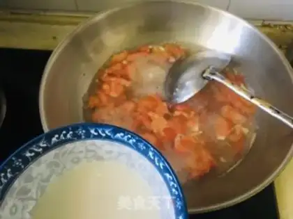 Make Tomato egg soup step 4