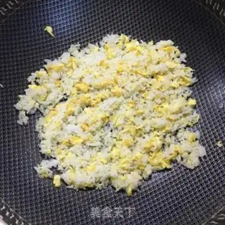 Make Fried eggs step 3