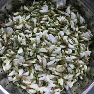 Make Egg fragrance step 0