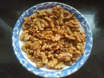 Make Frozen pecan step 1