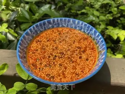 Make Homemade pepper oil step 5