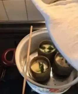 Make Japanese tea bowl steam step 3