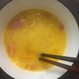 Make Ham sausage fried eggs step 3