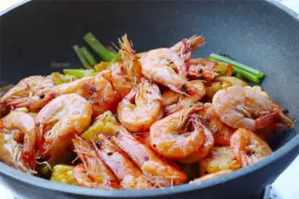 Make Spicy shrimp step 4