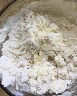 Make A radish dumpling step 1