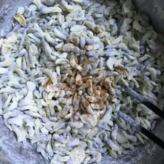 Make Garlic gravy step 3