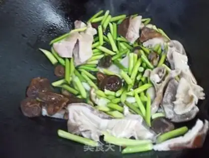 Make Garlic mushrooms step 6