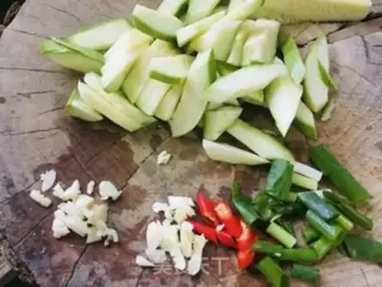 Make Spicy sauce step 1