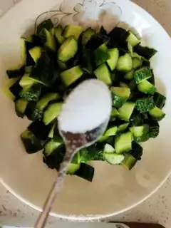 Make Cold cucumber step 1