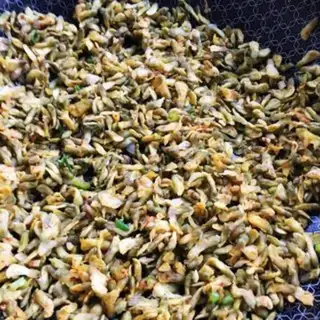 Make Garlic gravy step 10